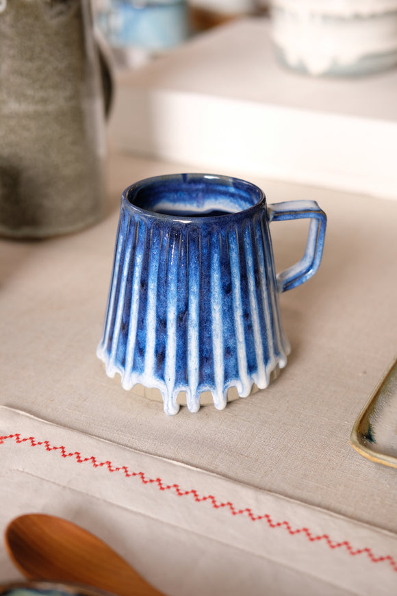 Midnight Blue Spiral Carved Mug