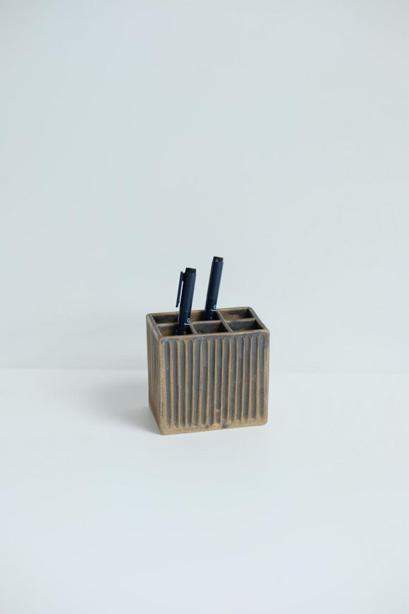 Black Jade Brush/Pen Holder