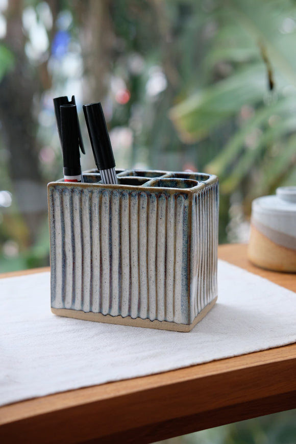 Icicle Brush/Pen Holder